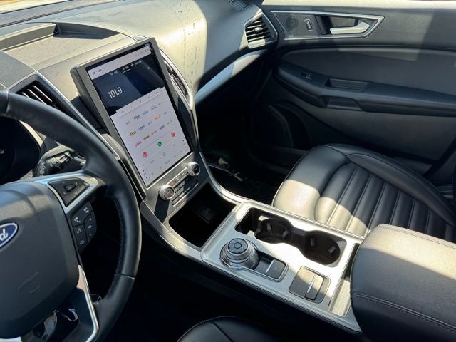 2023 Ford Edge SEL w/ Panoramic Moonroof + Heated Steering Wheel