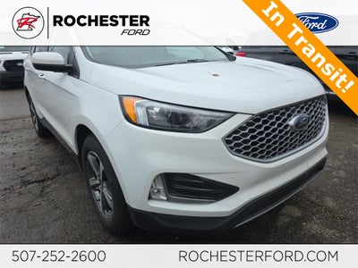 2023 Ford Edge SEL w/ Panoramic Moonroof + Heated Steering Wheel