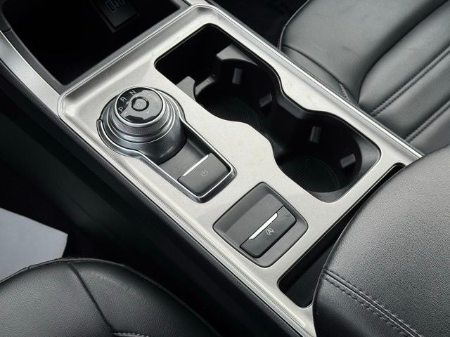 2023 Ford Edge SEL w/ Panoramic Moonroof + Heated Steering Wheel