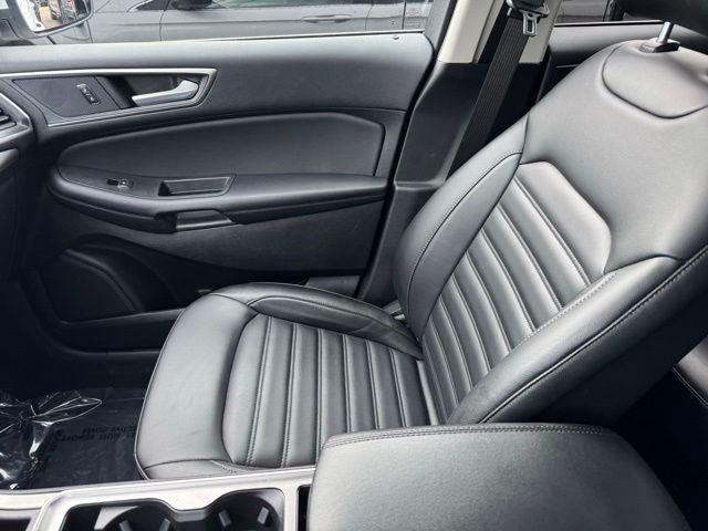 2023 Ford Edge SEL w/ Panoramic Moonroof + Heated Steering Wheel