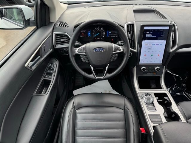 2023 Ford Edge SEL w/ Panoramic Moonroof + Heated Steering Wheel