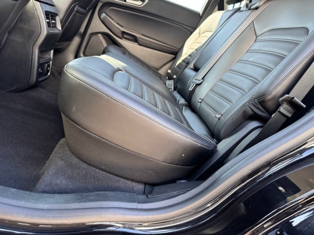 2024 Ford Edge SEL w/ Heated Steering Wheel + Trailer Tow Package