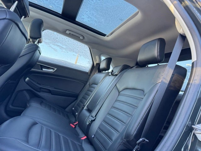 2024 Ford Edge SEL w/ Panoramic Moonroof + Heated Steering Wheel