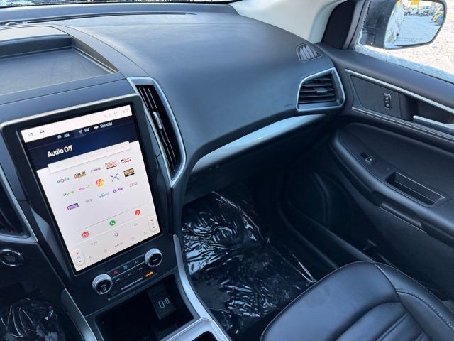 2024 Ford Edge SEL w/ Panoramic Moonroof + Heated Steering Wheel
