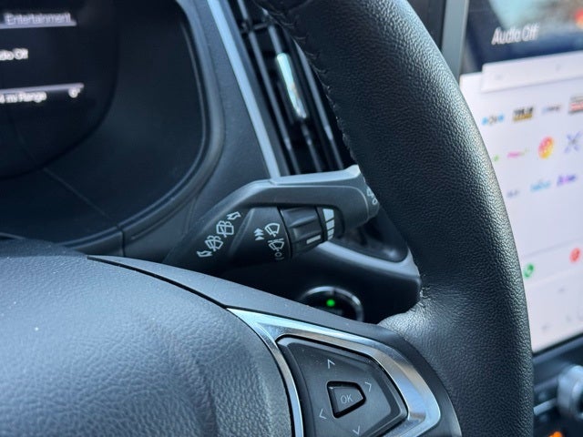 2024 Ford Edge SEL w/ Panoramic Moonroof + Heated Steering Wheel