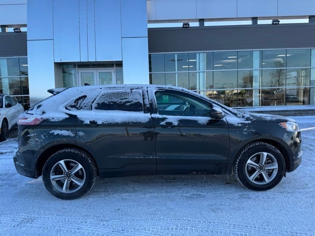 2024 Ford Edge SEL w/ Panoramic Moonroof + Heated Steering Wheel