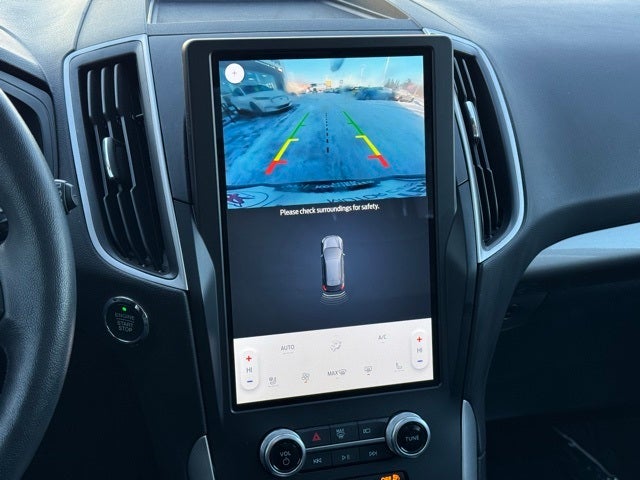 2024 Ford Edge SEL w/ Panoramic Moonroof + Heated Steering Wheel