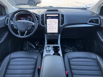 2024 Ford Edge SEL w/ Panoramic Moonroof + Heated Steering Wheel