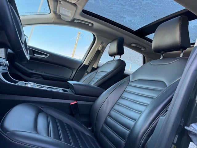 2024 Ford Edge SEL w/ Panoramic Moonroof + Heated Steering Wheel