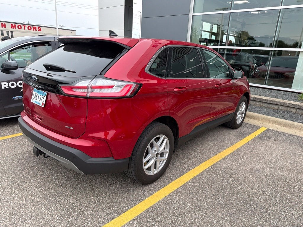 2024 Ford Edge SEL w/Panoramic Roof + Heated Steering Wheel
