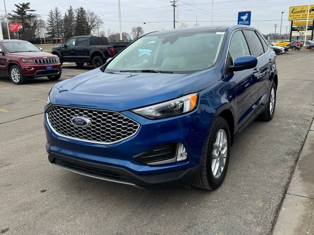 2023 Ford Edge SEL w/ Twin Panel Moonroof + Trailer Tow Package