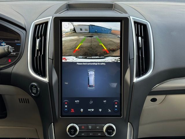 2024 Ford Edge Titanium w/ Adaptive Cruise + Heated Steering Wheel