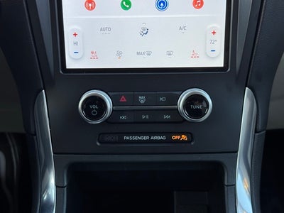 2021 Ford Edge Titanium w/ Panoramic Moonroof + Trailer Tow Package