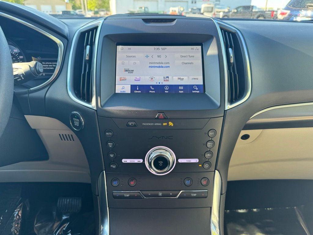 2020 Ford Edge Titanium
