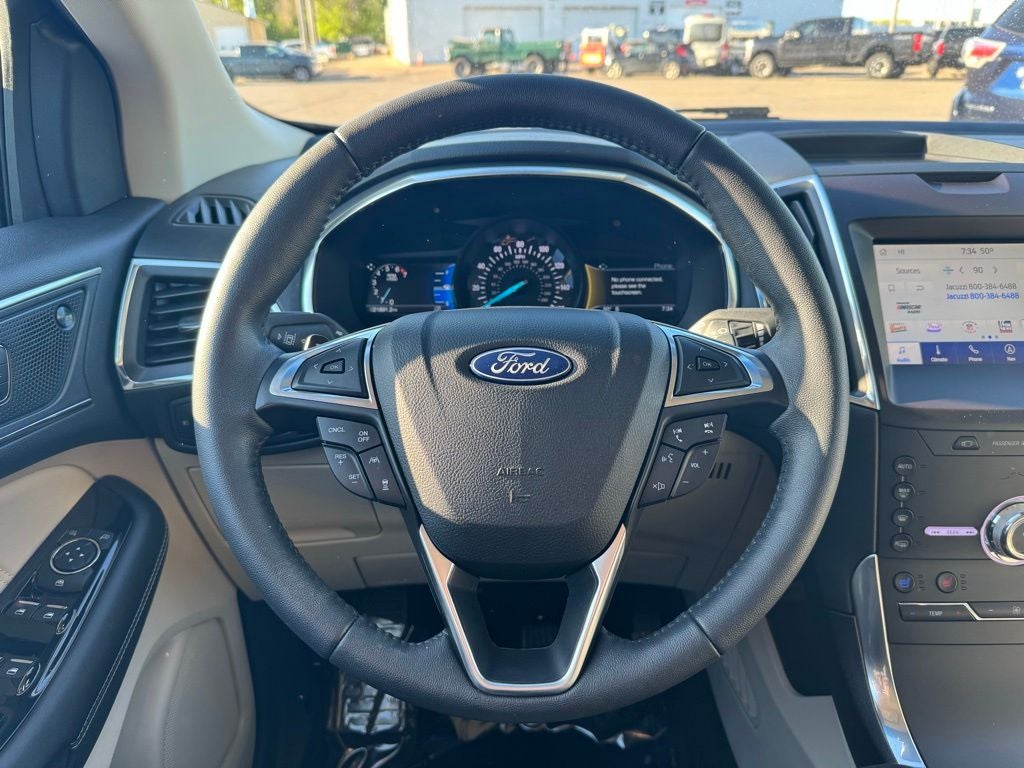 2020 Ford Edge Titanium