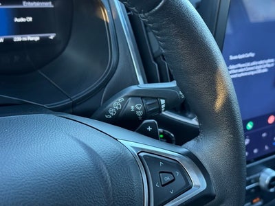 2022 Ford Edge Titanium w/ Panoramic Moonroof + Trailer Tow Package