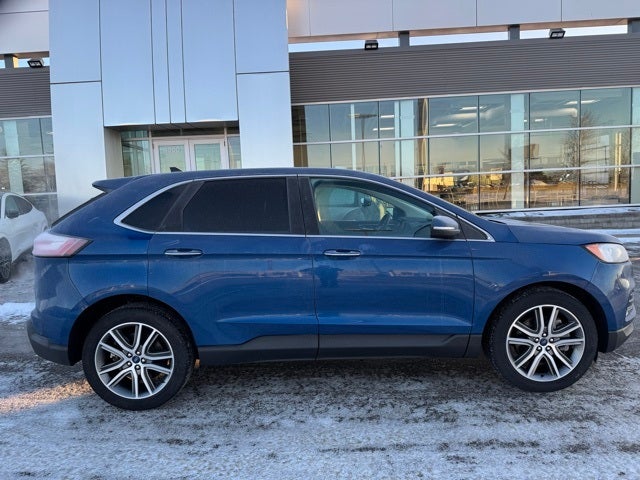 2022 Ford Edge Titanium w/ Panoramic Moonroof + Trailer Tow Package