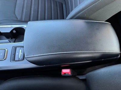 2019 Ford Fusion Hybrid SE w/ Navigation + Adaptive Cruise