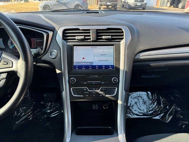 Used 2020 Ford Fusion Hybrid SE with VIN 3FA6P0LU5LR217770 for sale in Rochester, Minnesota