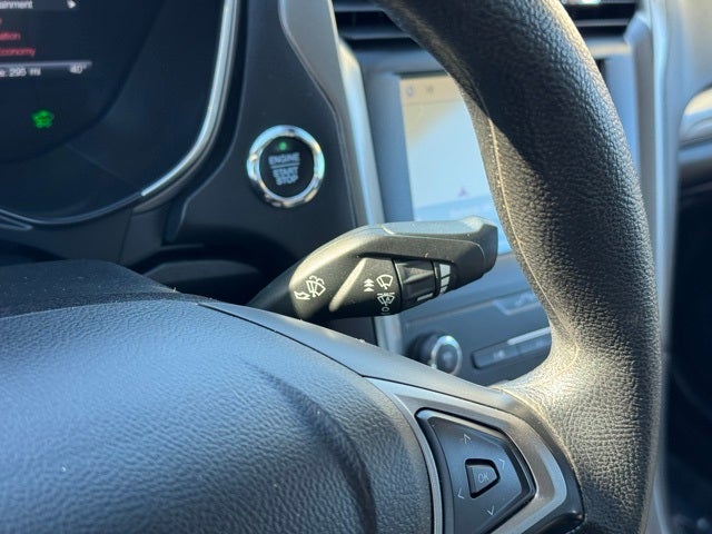 2020 Ford Fusion Hybrid SE w/ Navigation + Remote Start via Ford App