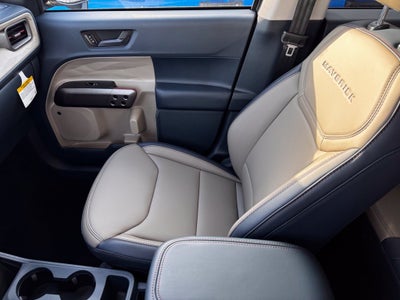2026 Ford Maverick Lariat w/Power Moonroof