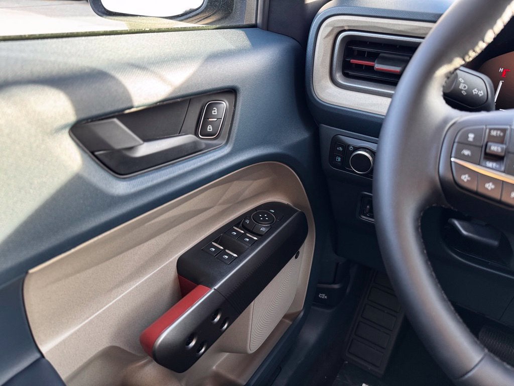 2026 Ford Maverick Lariat w/Power Moonroof