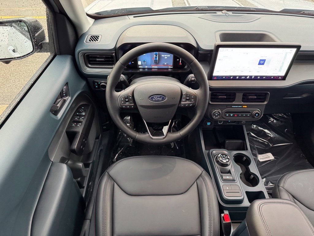 2026 Ford Maverick Lariat w/ 4k Tow and Black Appearance