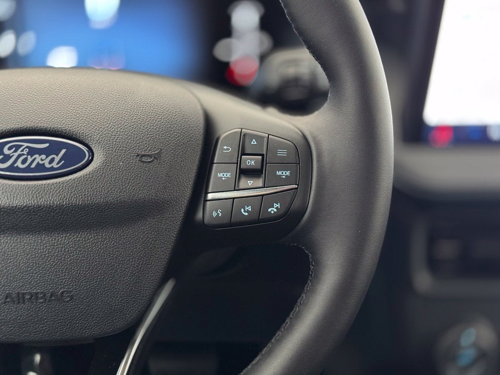 2026 Ford Maverick Lariat w/ 4k Tow and Black Appearance