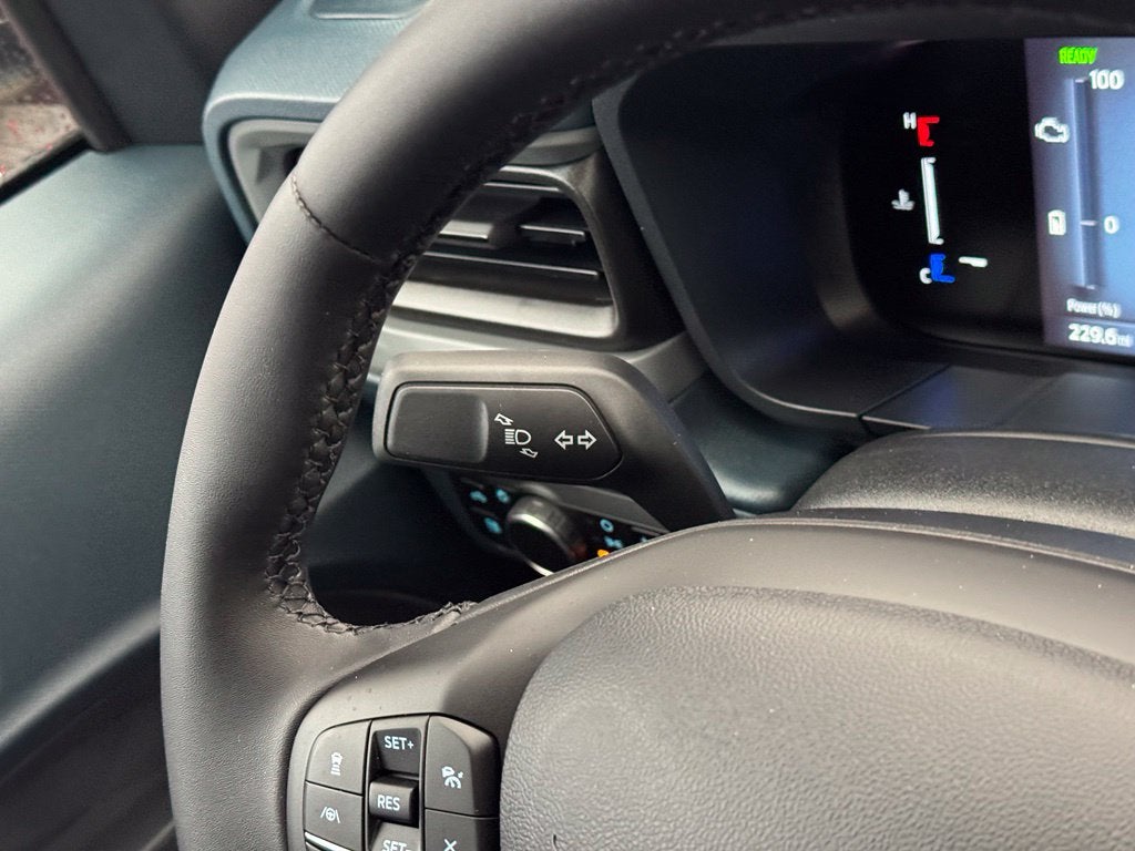2026 Ford Maverick Lariat w/ 4k Tow and Black Appearance