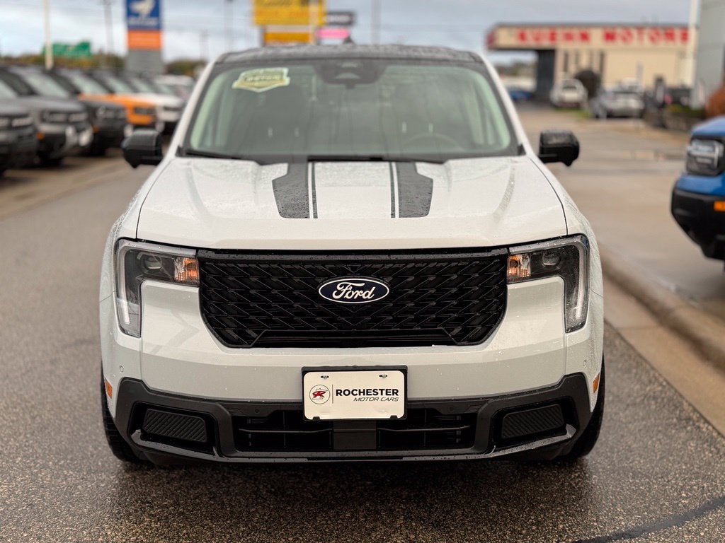 2026 Ford Maverick Lariat w/ 4k Tow and Black Appearance