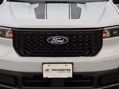 2026 Ford Maverick Lariat w/ 4k Tow and Black Appearance