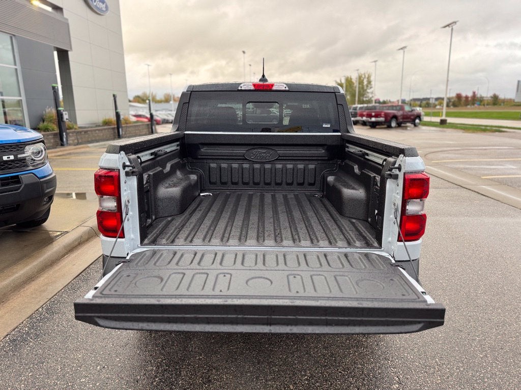 2026 Ford Maverick Lariat w/ 4k Tow and Black Appearance