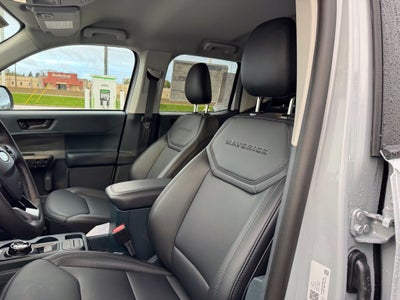 2026 Ford Maverick Lariat w/ 4k Tow and Black Appearance