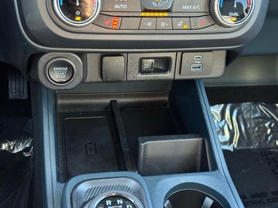 2024 Ford Maverick Lariat w/ Power Moonroof + 4K Tow Package