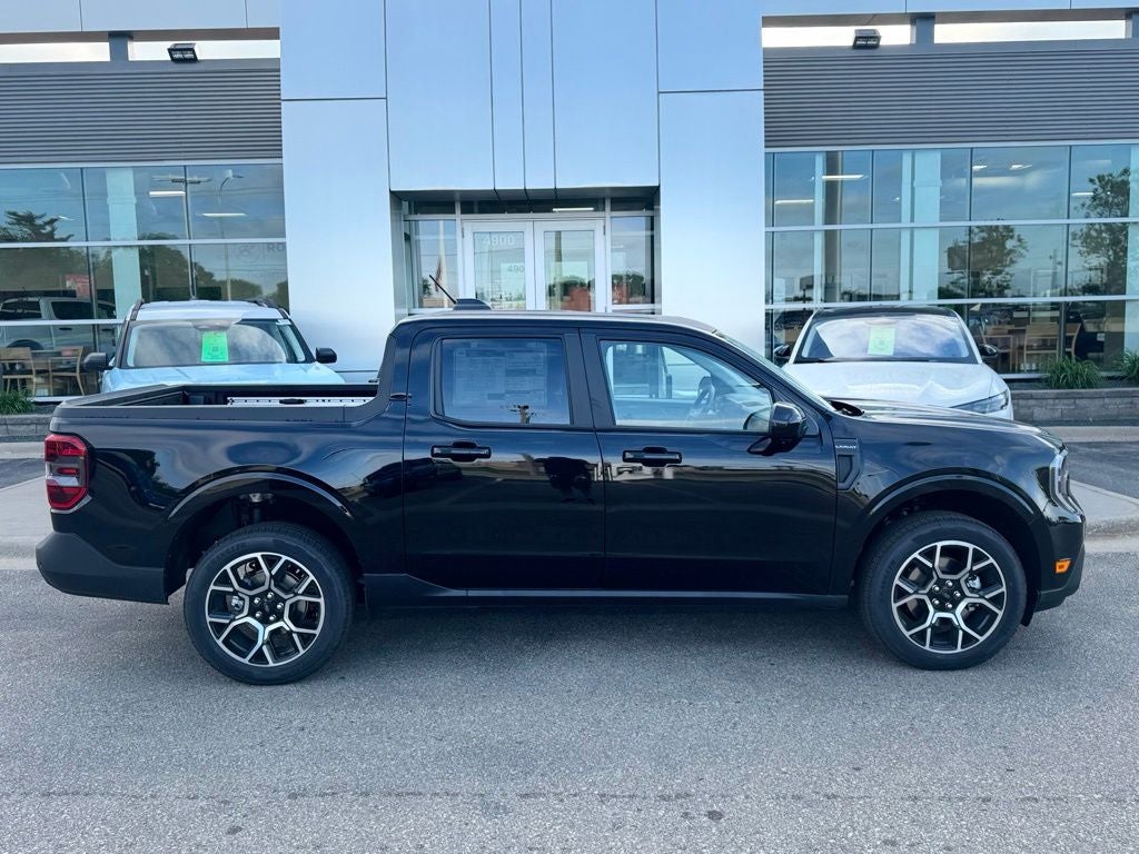 2026 Ford Maverick Lariat w/4k Tow + Power Moonroof