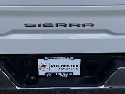 2023 GMC Sierra 1500 SLT w/ Power Moonroof + Adaptive Cruise