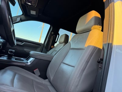 2023 GMC Sierra 1500 SLT w/ Power Moonroof + Adaptive Cruise