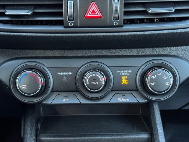 2023 Kia Forte LXS w/ Blindspot Detection