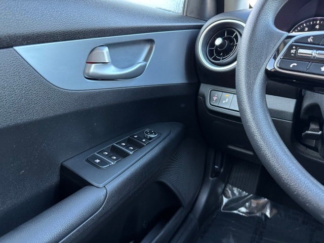 2023 Kia Forte LXS w/ Blindspot Detection
