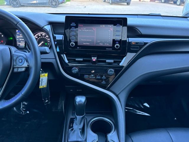 Used 2021 Toyota Camry SE with VIN 4T1G11AK1MU512488 for sale in Rochester, Minnesota