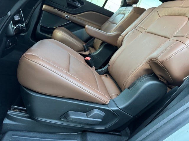 2022 Lincoln Aviator Reserve Special w/ Heated Steering Wheel + Trailer Tow Pac