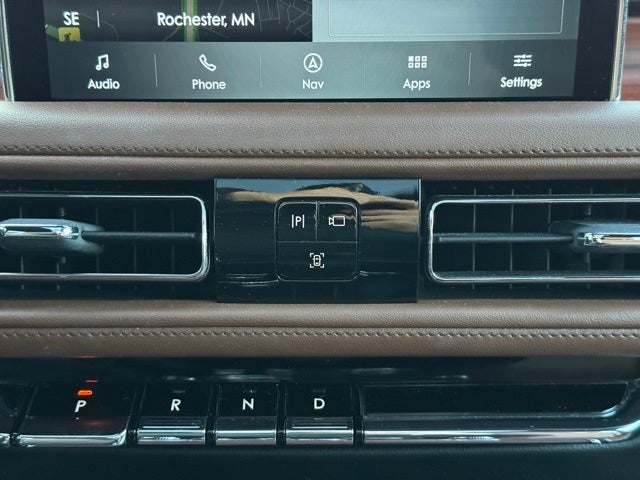 2022 Lincoln Aviator Reserve Special w/ Heated Steering Wheel + Trailer Tow Pac