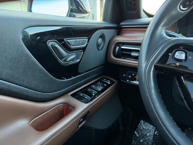 2022 Lincoln Aviator Reserve Special w/ Heated Steering Wheel + Trailer Tow Pac