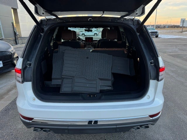 2022 Lincoln Aviator Reserve Special w/ Heated Steering Wheel + Trailer Tow Pac