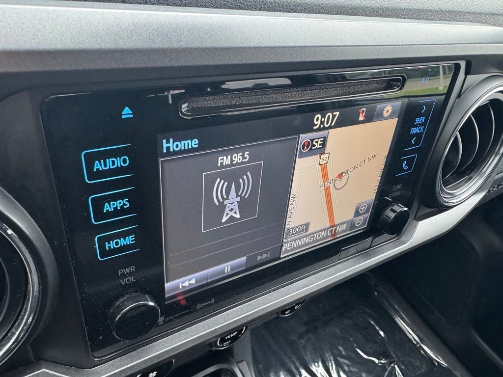 Used 2018 Toyota Tacoma TRD Off Road with VIN 5TFCZ5AN1JX144546 for sale in Rochester, Minnesota