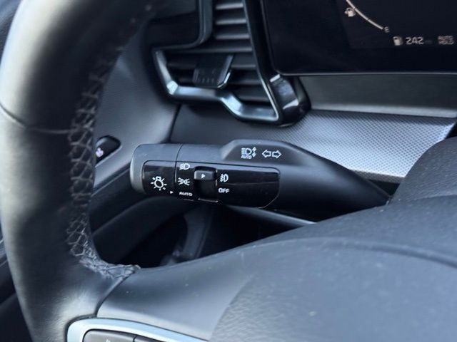 2024 Kia Sportage SX-Prestige w/ Power Moonroof + Heated Steering Wheel