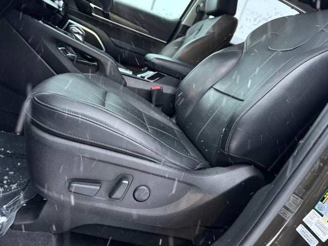 2021 Kia Telluride EX w/ Power Moonroof + 2nd Row Buckets