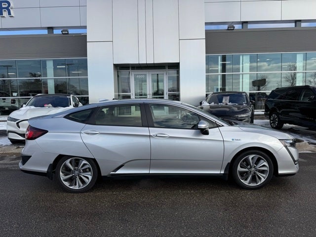 2018 Honda Clarity Plug-In Hybrid Touring w/ Navigation + Adaptive Cruise