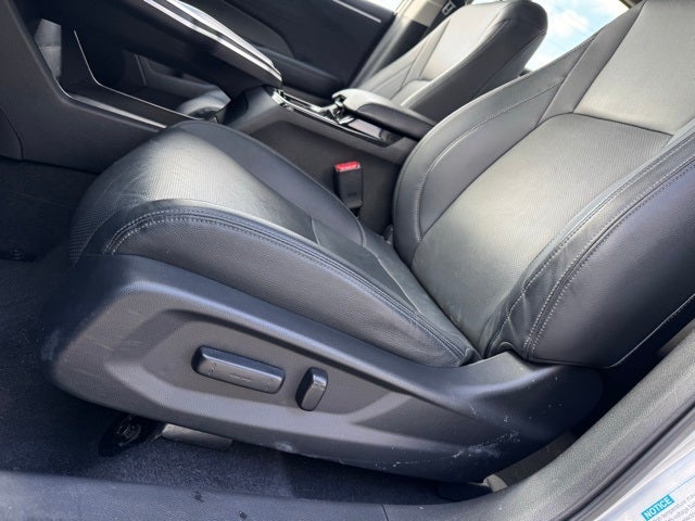 2018 Honda Clarity Plug-In Hybrid Touring w/ Navigation + Adaptive Cruise