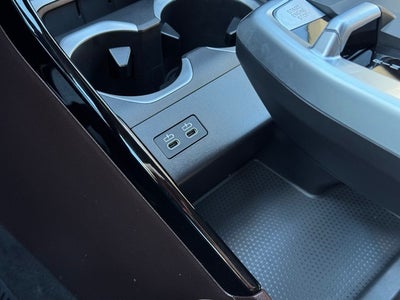 2025 BMW X1 xDrive28i w/ Panoramic Moonroof